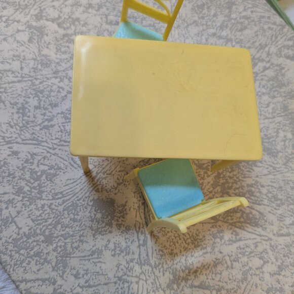 Vintage Renwal Dollhouse Furniture 1950s - Picture 2 of 13